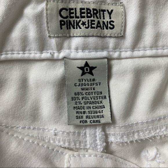 White shorts - stretchy and comfortable - Picture 3 of 3